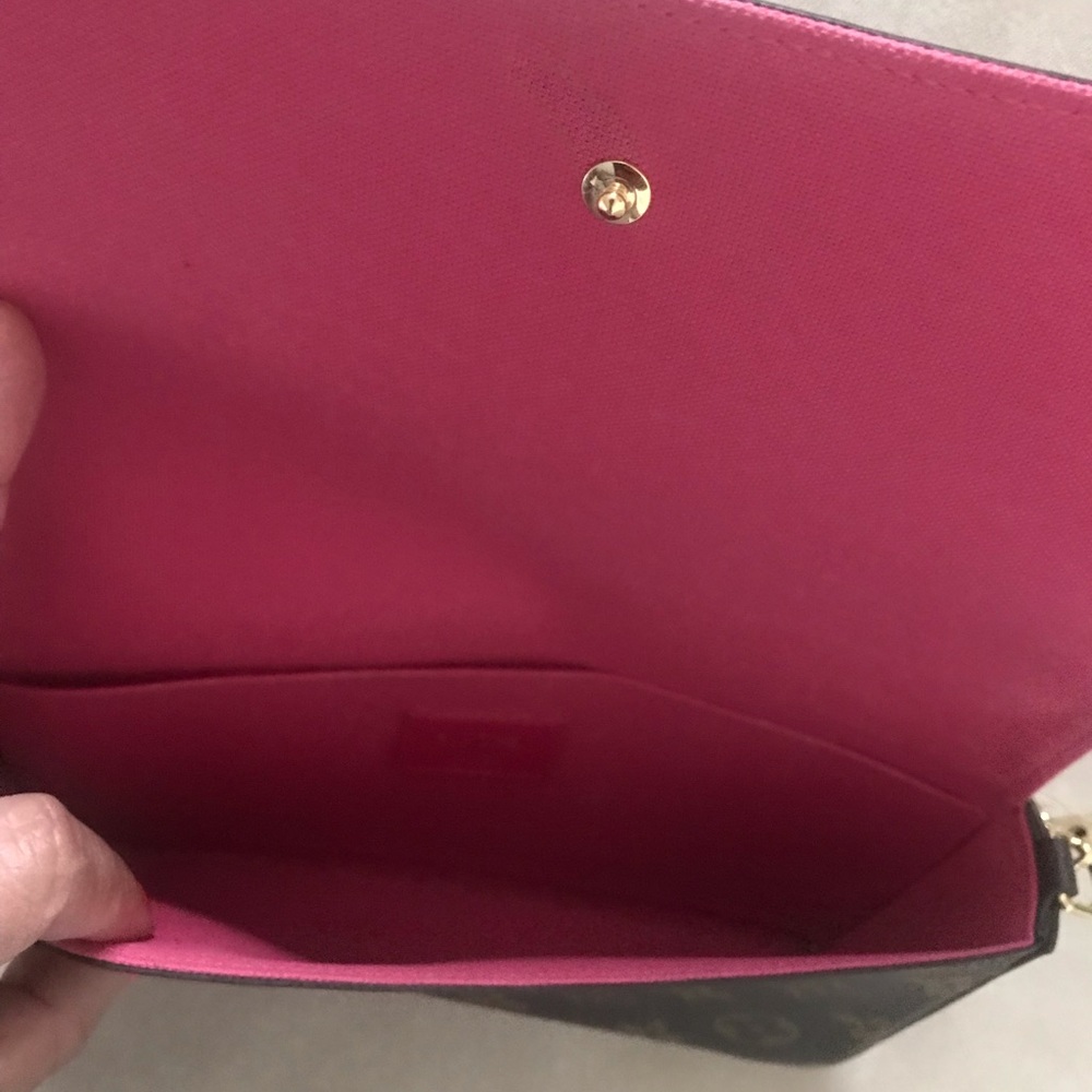 Louis Vuitton Felicie - Picture 8 of 9